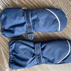 REIMA  waterproof mittens.  NWOT